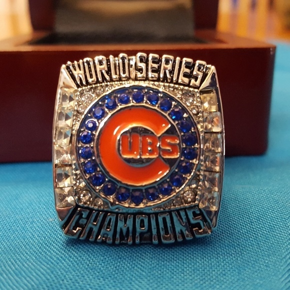 Chicago Cubs‎ Fan Ring 2016 Champ Ring - Picture 1 of 8